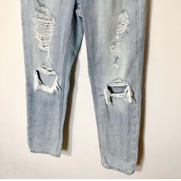 Urban Outfitters Washed Denim Relaxed Jeans - Picture 3 of 5